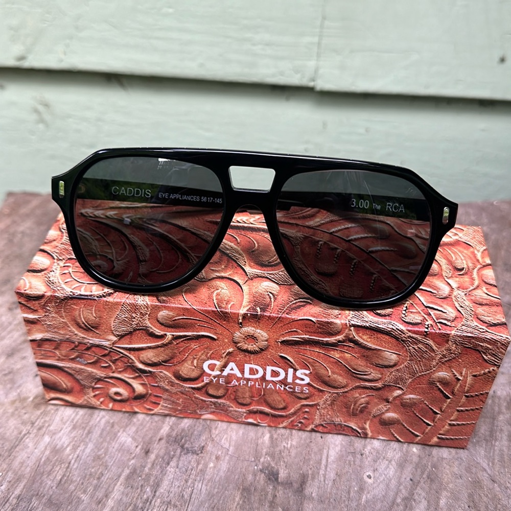 Brand new never been worn Caddis reading glasses 3.00